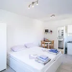 Green Garden דירה